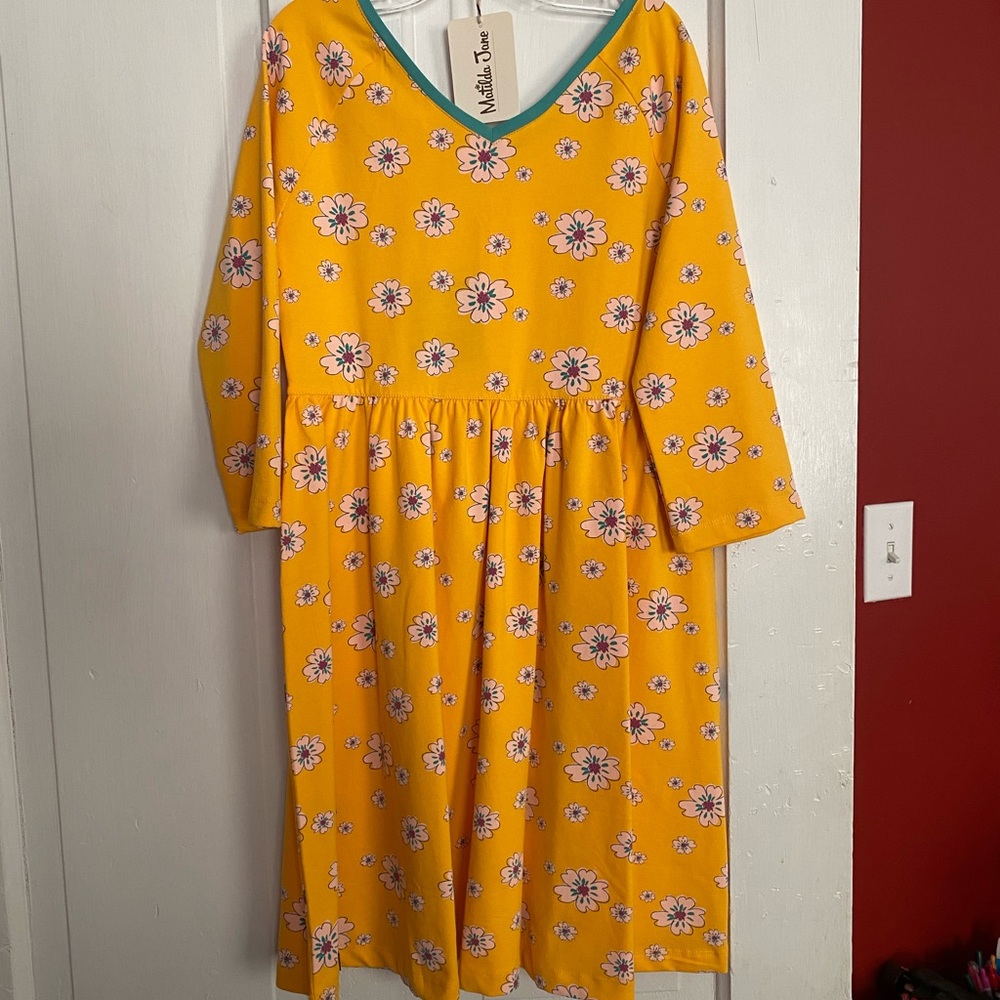 Girls dress